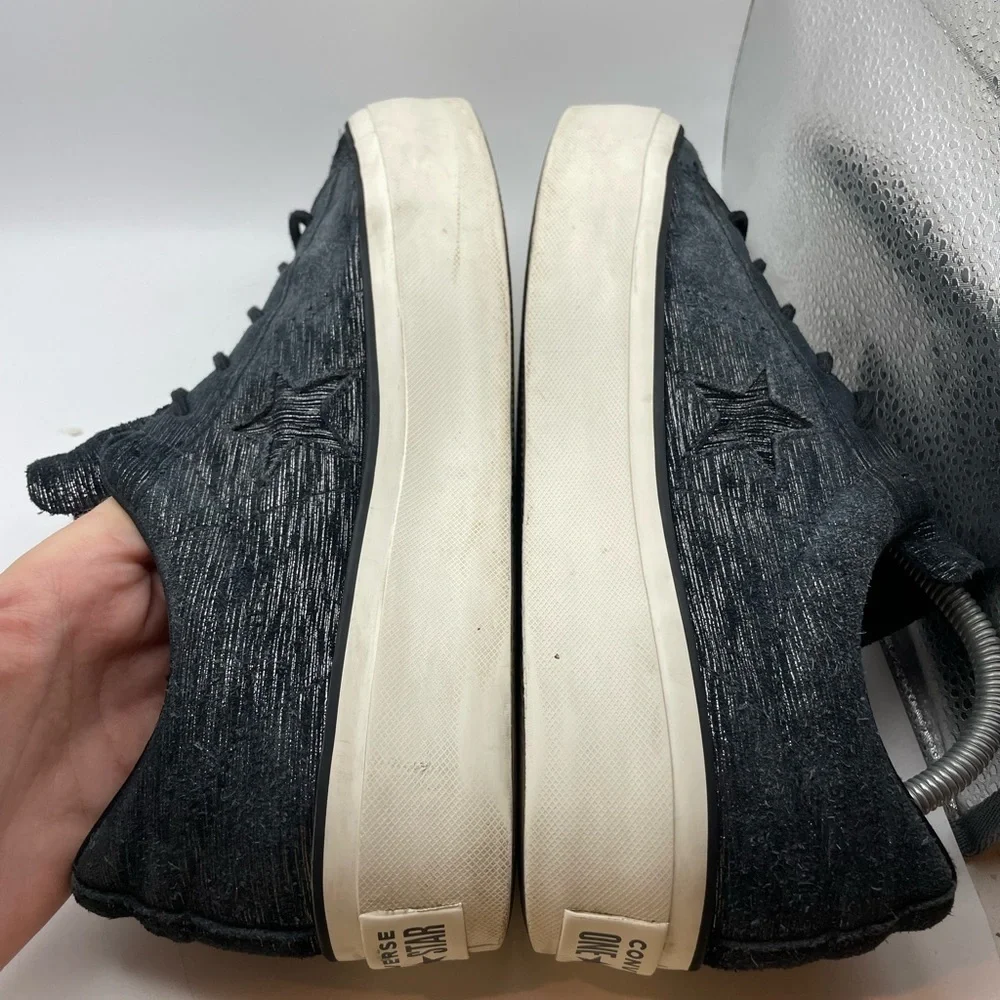Converse One Star black suede platform sneakers size 9